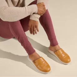 OluKai Mua 'Ili - Golden Sand / Bone -Footwear Fusion Shop 10502 GS19 102 M MUA ILI GoldenSandBone