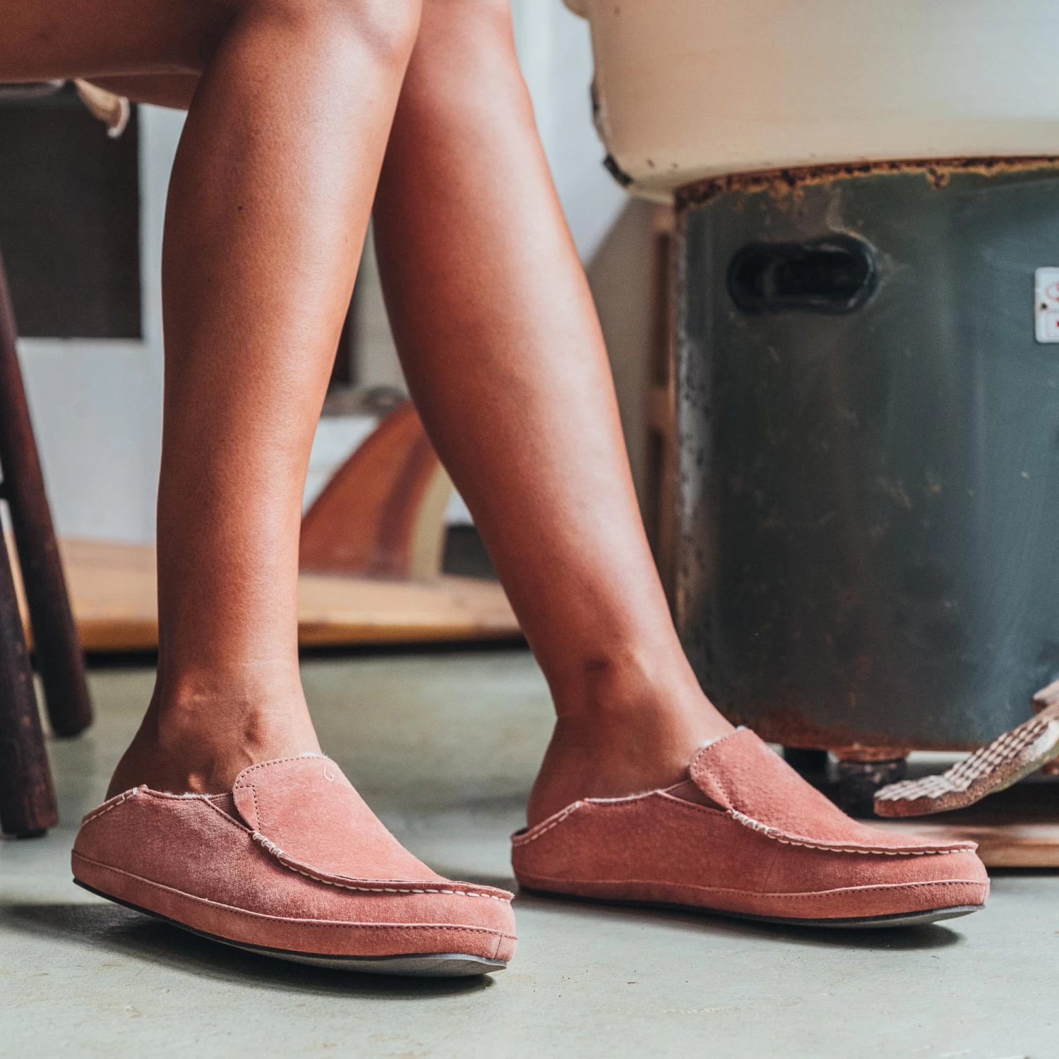 OluKai Nohea Slipper - Cedarwood 2 OluKai Nohea Slipper - Cedarwood - Image 2