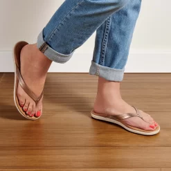 OluKai Honu - Pink Copper / Sahara -Footwear Fusion Shop 20436 6FFM 102 W Honu PcopSah Web Opt