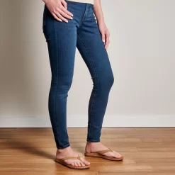 OluKai ‘Aukai - Tan -Footwear Fusion Shop 20442 3434 102 W AUKAI TanTan