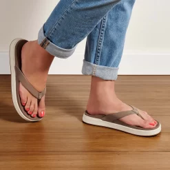 OluKai Nu‘a Pi‘o - Warm Taupe -Footwear Fusion Shop 20445 WMWM 102 W Nu aPi o WmtpWmtp Web Opt