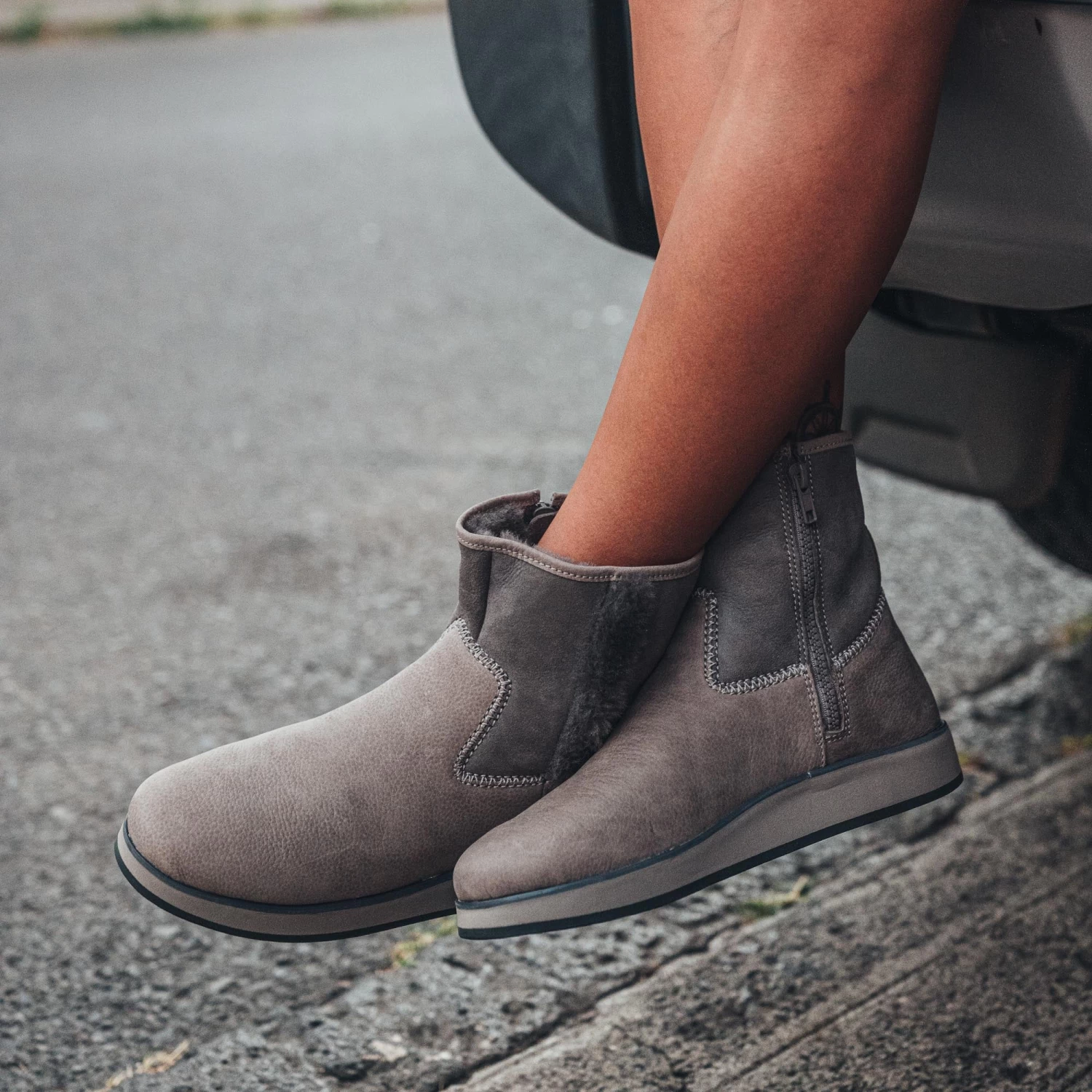 OluKai Pāʻina Hulu - Fog 2 OluKai Pāʻina Hulu - Fog - Image 2