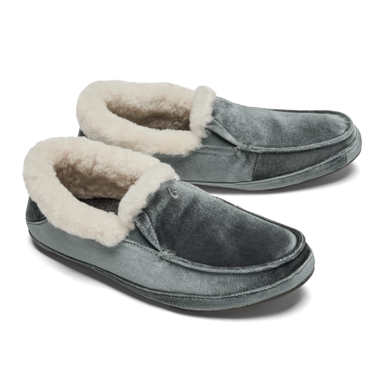 OluKai Ku‘una Lānui - Charcoal 3 OluKai Ku‘una Lānui - Charcoal - Image 3