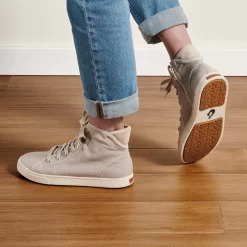 OluKai Pīlahi - Bone -Footwear Fusion Shop 20461 1919 101 W Pilahi BneBne Web Opt